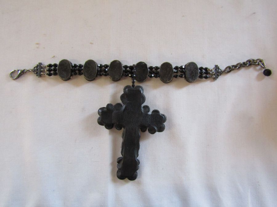 Collection of black jewellery including a large black choker with cross pendant with leather back, - Image 7 of 9