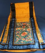 Chinese silk embroidered skirt approx. 77.5cm x 125cm