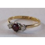 18ct gold and platinum diamond 0.12ct and ruby ring - Ring size N - total weight 1.9g