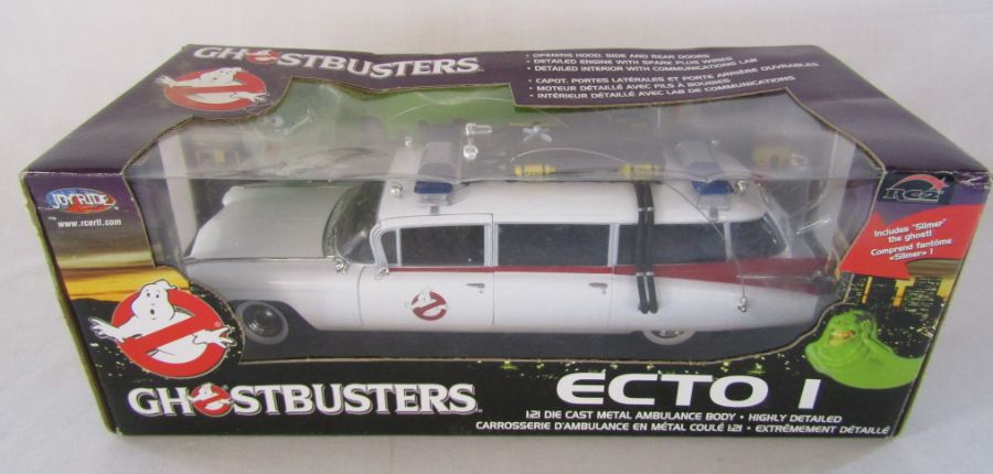 Boxed 2004 Joy Ride RC2 Ghostbusters Ecto 1 1:21 Die cast metal ambulance Body with Slimer RCERTL