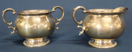 Barker Ellis Silver Company silver milk jug & sugar bowl Birmingham 1967 13.31ozt