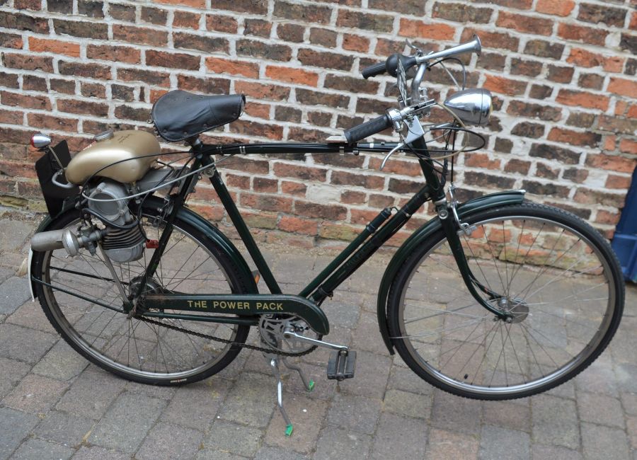 1954 Sinclair Goddard Synchromatic Drive Power Pak (49cc) on a 1950's Raleigh cycle. Vendors - Image 4 of 6