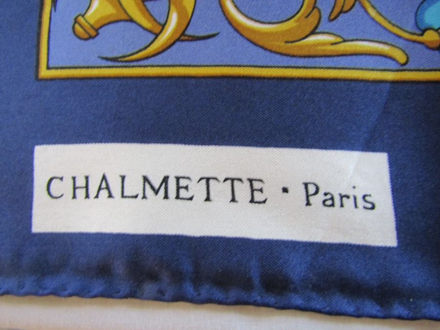 Boxed Diana de Silva green patterned silk scarf, Diana de Poitiers silk scarf and Richel silk - Image 4 of 9