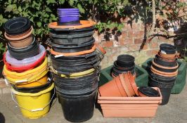 Selection of plastic plant pots, buckets & pair of hexagonal wooden planters