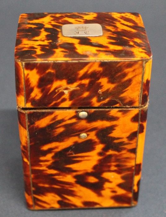 Victorian tortoiseshell etui with small engraved plaque to lid & contents including a miniature - Image 5 of 11