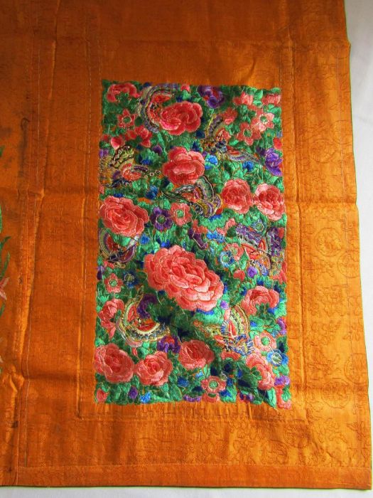 Chinese silk embroidered skirt approx. 77.5cm x 125cm - Image 8 of 12