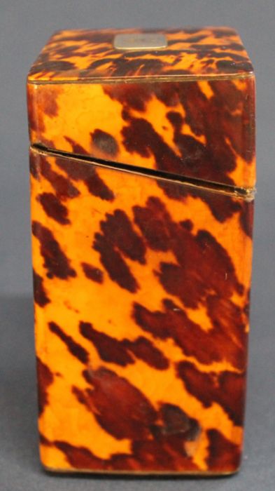 Victorian tortoiseshell etui with small engraved plaque to lid & contents including a miniature - Image 10 of 11