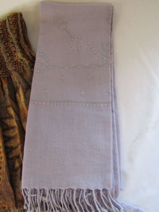 Selection of scarves including Nina Ricci and a Cashmere Company shawl - Image 5 of 6