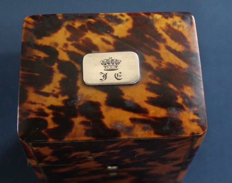 Victorian tortoiseshell etui with small engraved plaque to lid & contents including a miniature - Image 6 of 11