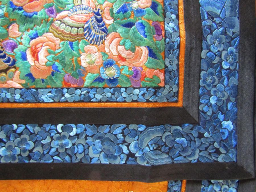 Chinese silk embroidered skirt approx. 77.5cm x 125cm - Image 3 of 12