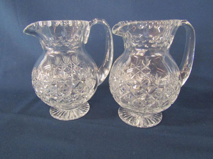 Thomas Webb crystal comprising 2 small water jugs, 5 red wine glasses and 6 wine/port glasses - Image 2 of 5