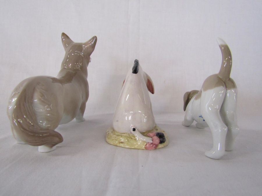 Laddro beagle and corgi and Royal Doulton - The Winnie the Pooh collection 'Eeyore's Birthday' - Image 3 of 4