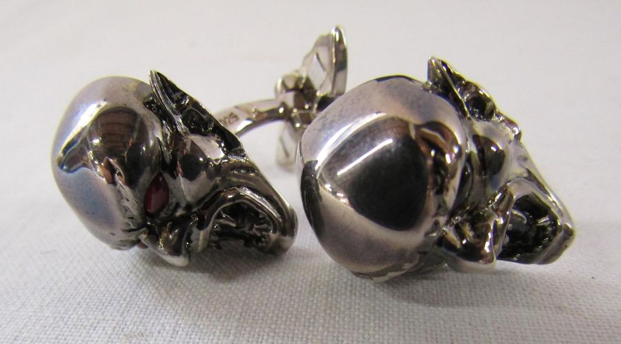 Boxed pair of silver designer Stephen Webster Dracula head cufflinks with red bead eyes, weight 0. - Image 5 of 5