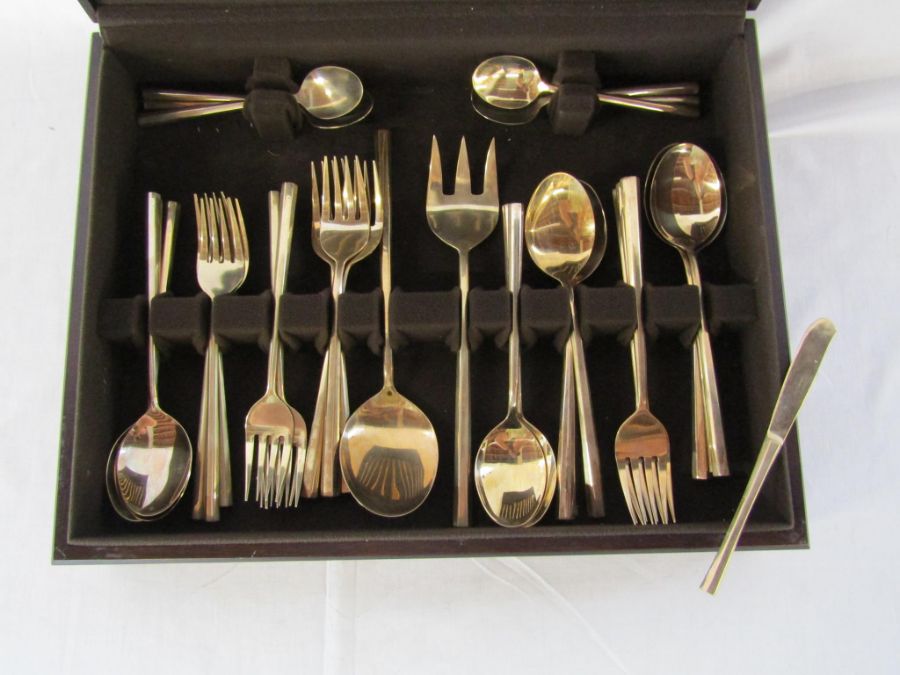 Canteen of Thailand bronze cutlery - Image 3 of 6