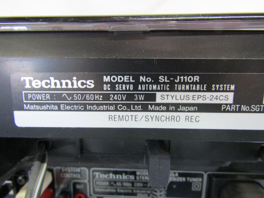 Technics stacking system comprising of SL-J110R, ST-X302LA, SU-X120, SL-PJ28A, RS-X120 also includes - Image 4 of 8
