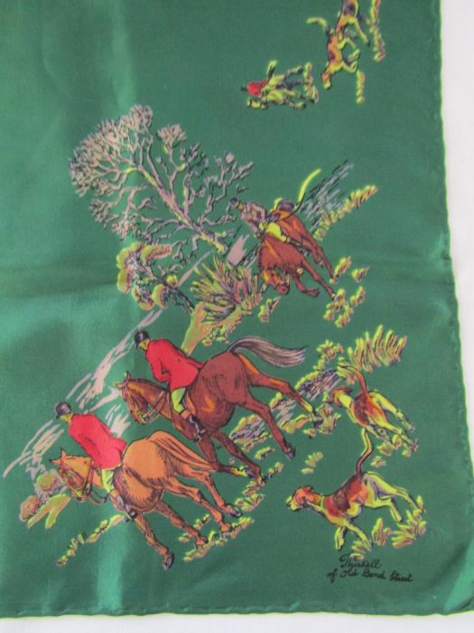 2 x Thirkell scarves with horse design - Image 4 of 5
