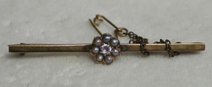 Diamond & seed pearl set bar brooch approximately 0.064ct