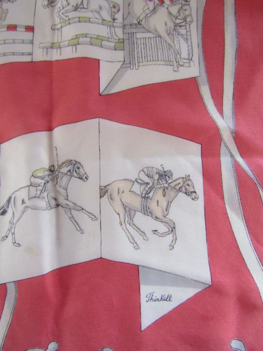 2 x Thirkell scarves with horse design - Image 3 of 5