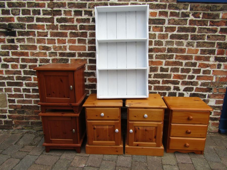 2 x Pairs of bedside cabinets - one being pine - a set of bedside drawers & white painted book case - Image 6 of 6