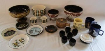 Three Skegness pottery pedestal bowls and other Skegness and Hornsea pottery items
