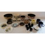 Three Skegness pottery pedestal bowls and other Skegness and Hornsea pottery items