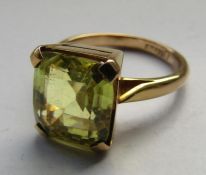 18ct gold yellow topaz / citrine ring 5.1g