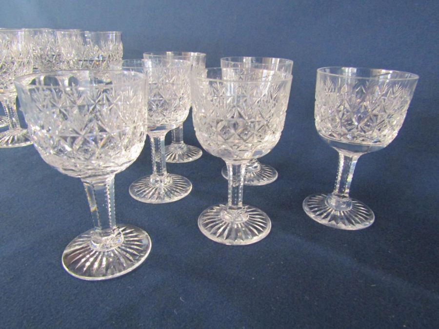 Thomas Webb crystal comprising 2 small water jugs, 5 red wine glasses and 6 wine/port glasses - Image 5 of 5