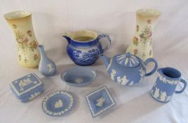 Wedgwood items including teapot, Crown Devon vases (one showing significant damage) and 'Ye Olde