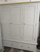Cotswold grey and oak triple wardrobe with drawers approx. 158cm x 194cm x 58cm