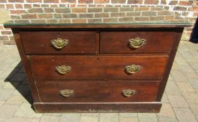 Georgian pine chest of 2 over 3 drawers with glass top approx. 108cm x 79cm x 48cm