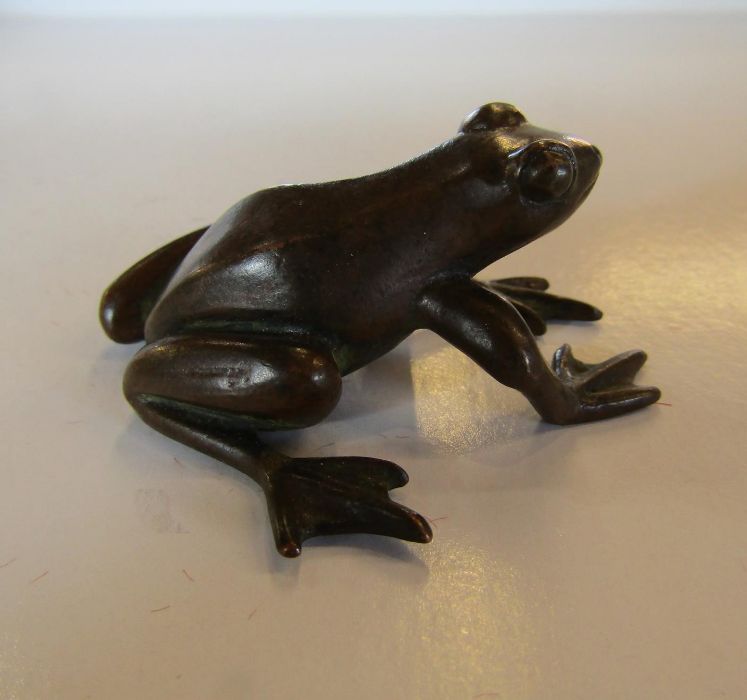 Japanese bronze frog (signed) and ant  - both 5cm & mouse with nut bearing initials W R L to base - Image 6 of 20