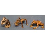 Japanese bronze frog (signed) and ant  - both 5cm & mouse with nut bearing initials W R L to base
