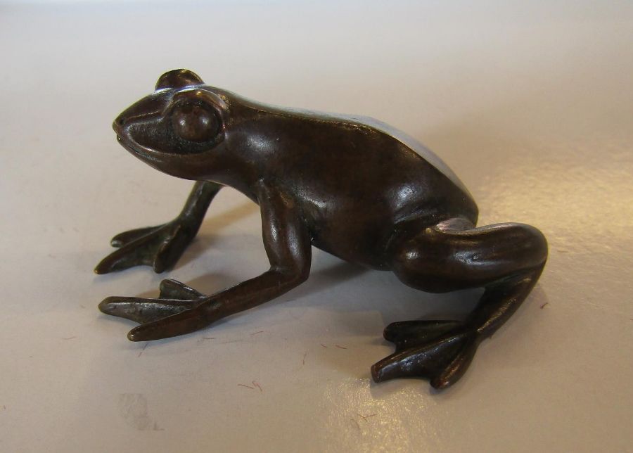 Japanese bronze frog (signed) and ant  - both 5cm & mouse with nut bearing initials W R L to base - Image 4 of 20