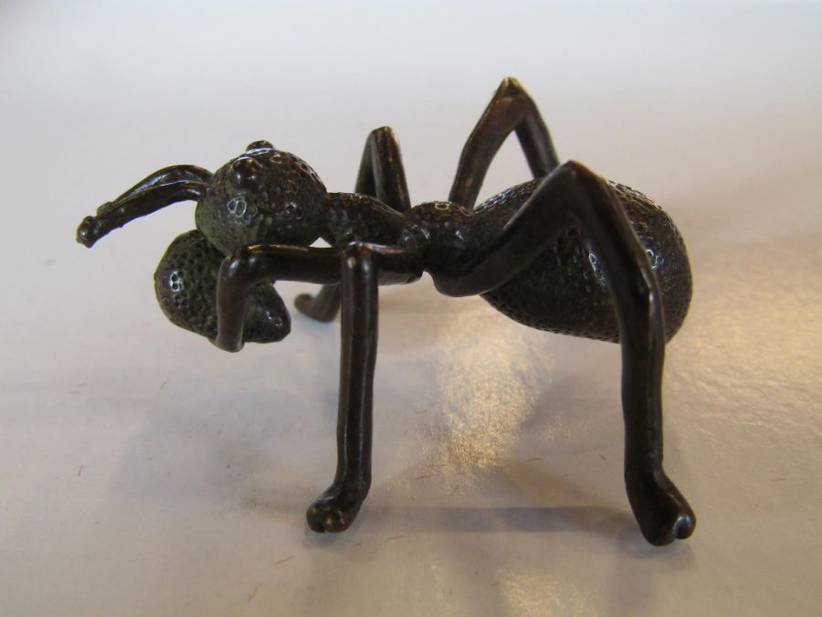Japanese bronze frog (signed) and ant  - both 5cm & mouse with nut bearing initials W R L to base - Image 11 of 20