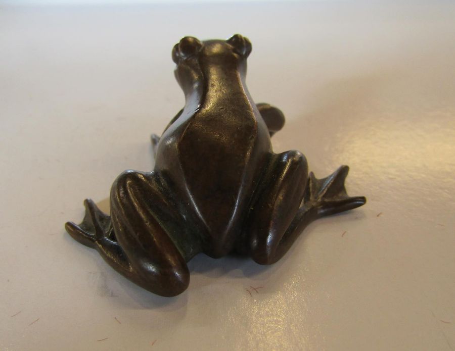 Japanese bronze frog (signed) and ant  - both 5cm & mouse with nut bearing initials W R L to base - Image 5 of 20
