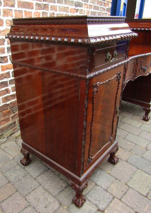 ***LOT WITHDRAWN*** Large early 20th century mahogany sideboard in the Chippendale style - Image 4 of 5