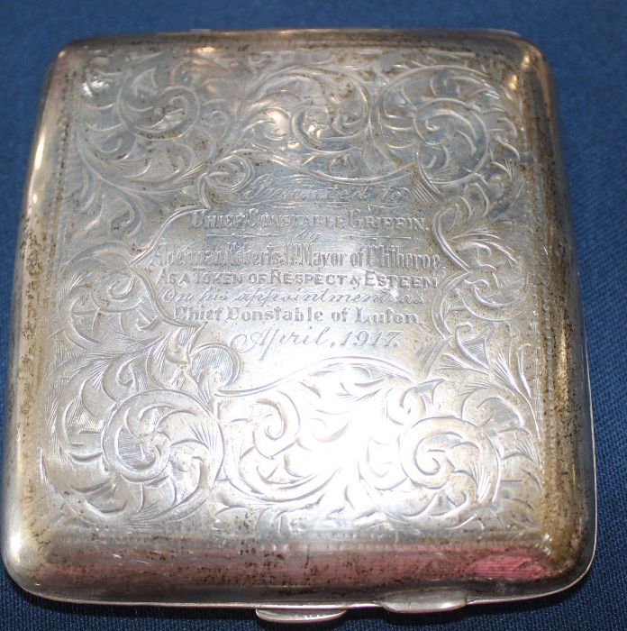 Silver handled button hook, engraved silver cigarette case inscribed to "Chief Constable of Luton - Image 3 of 4