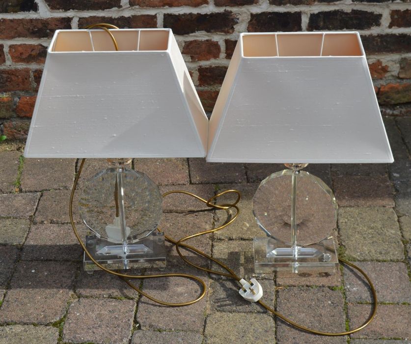 Pair of crystal table lamps, one missing a foot