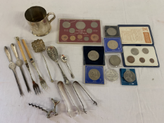 Collection of coins including D-Day £5 coin, farewell to the £.S.D system and some silver plate