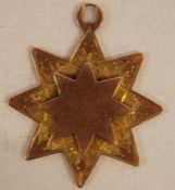 9ct gold (375) star pendant - total weight 7.8g