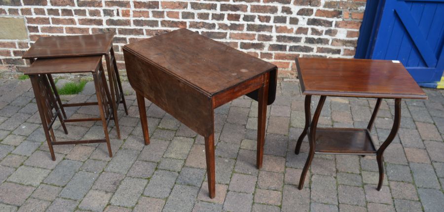 Edwardian occasional table, 2 other small tables and a pembroke table