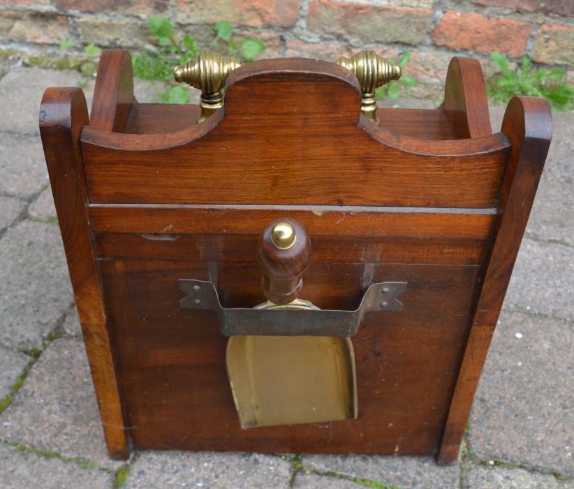 Victorian coal box with with shovel - Image 3 of 3