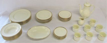 Royal Doulton Romance collection 'Heather' part dinner service and 2 meat plates
