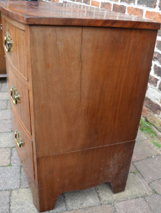 Georgian reproduction bow fronted chest of drawers in two sections, W91 x D48 x H78cm - Image 2 of 3