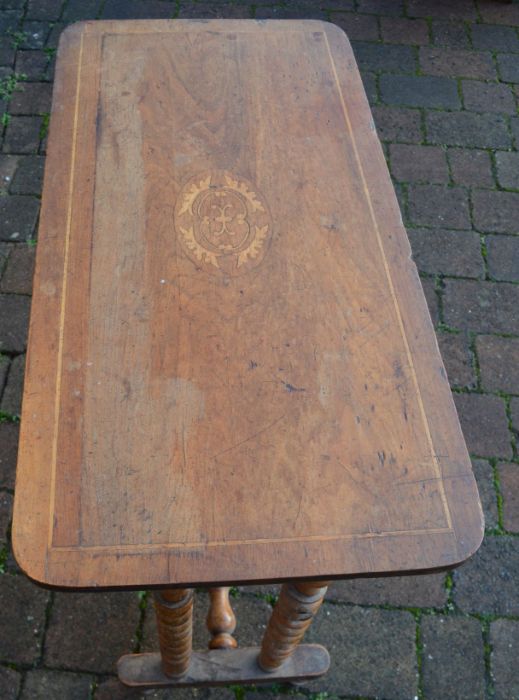 Victorian side table with inlaid top, bobbin turned legs & stretcher - Image 2 of 2