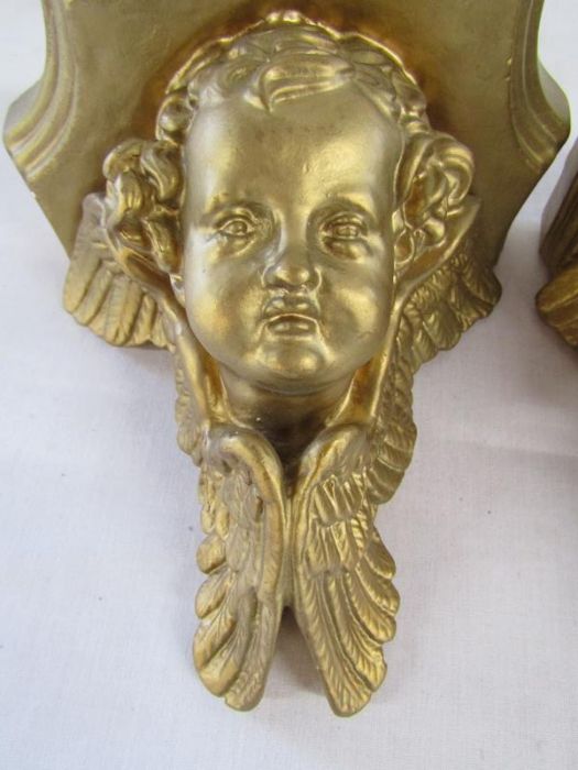 2 gilded angel corbel wall brackets - plaster - approx. 17cm tall - Image 2 of 3