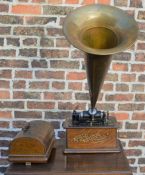 Edison Standard Phonograph with brass horn with a large number of Eddison & other music cylinders