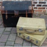 Old travelling trunk & 2 vintage white suitcases