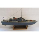 Vosper MTB (possibly PT patrol boat) radio controlled model boat acoms ic unit and engine af with