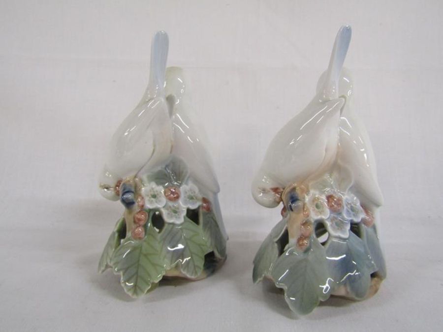 Royal Copenhagen figurines -  'Love Birds' 402 and '2 Doves' 056 - Image 2 of 3